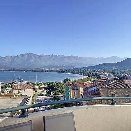 Bel Vue Mer-montagne Apartment *